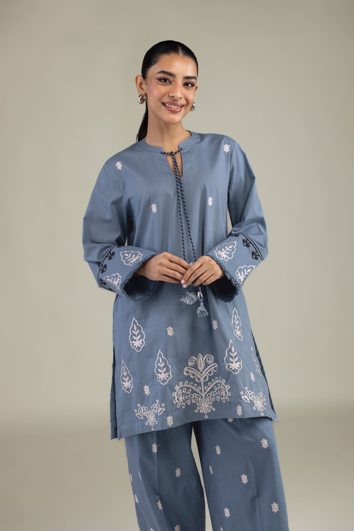 Textured Cotton Embroidered Blue Cotton Kurta - 25-07-7E2-08BB-VG