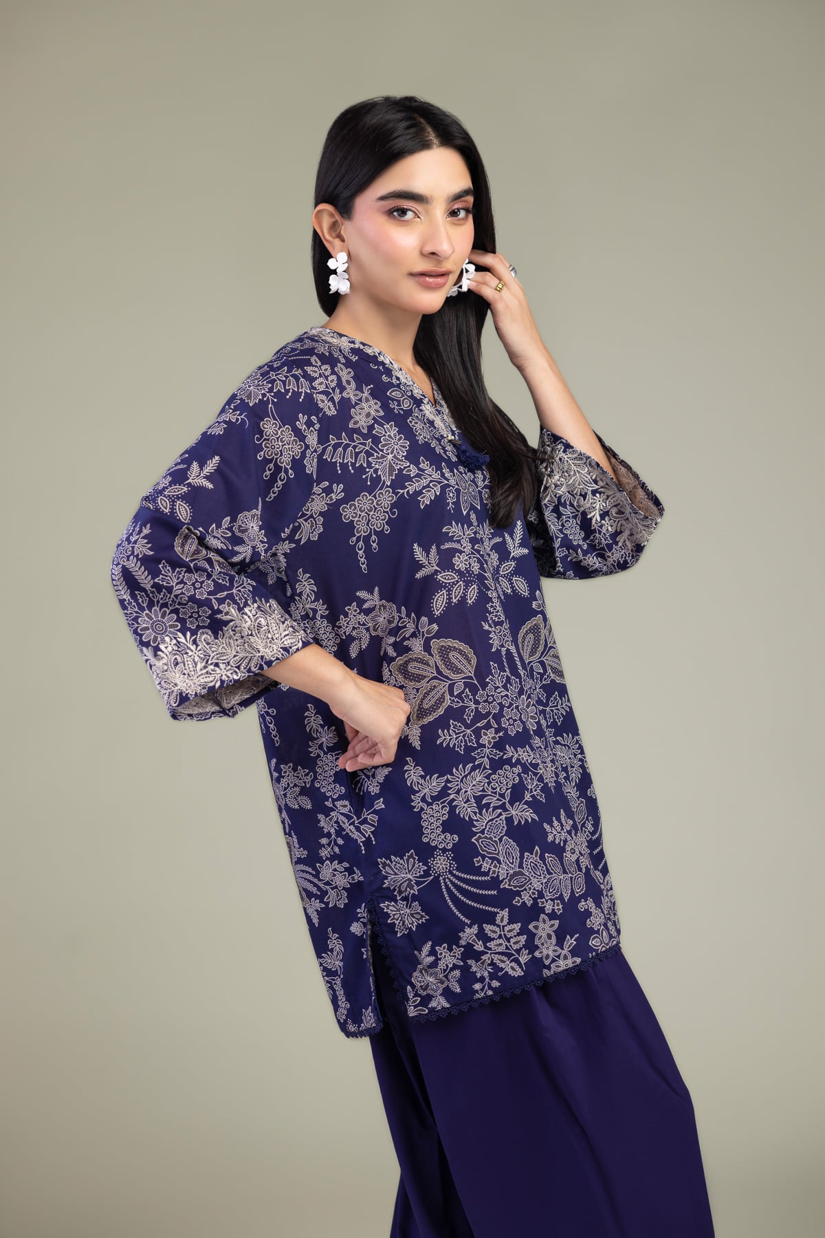 Embroidered Cambric Floral Navy Kurta - 1-26-320-A-I2-VG