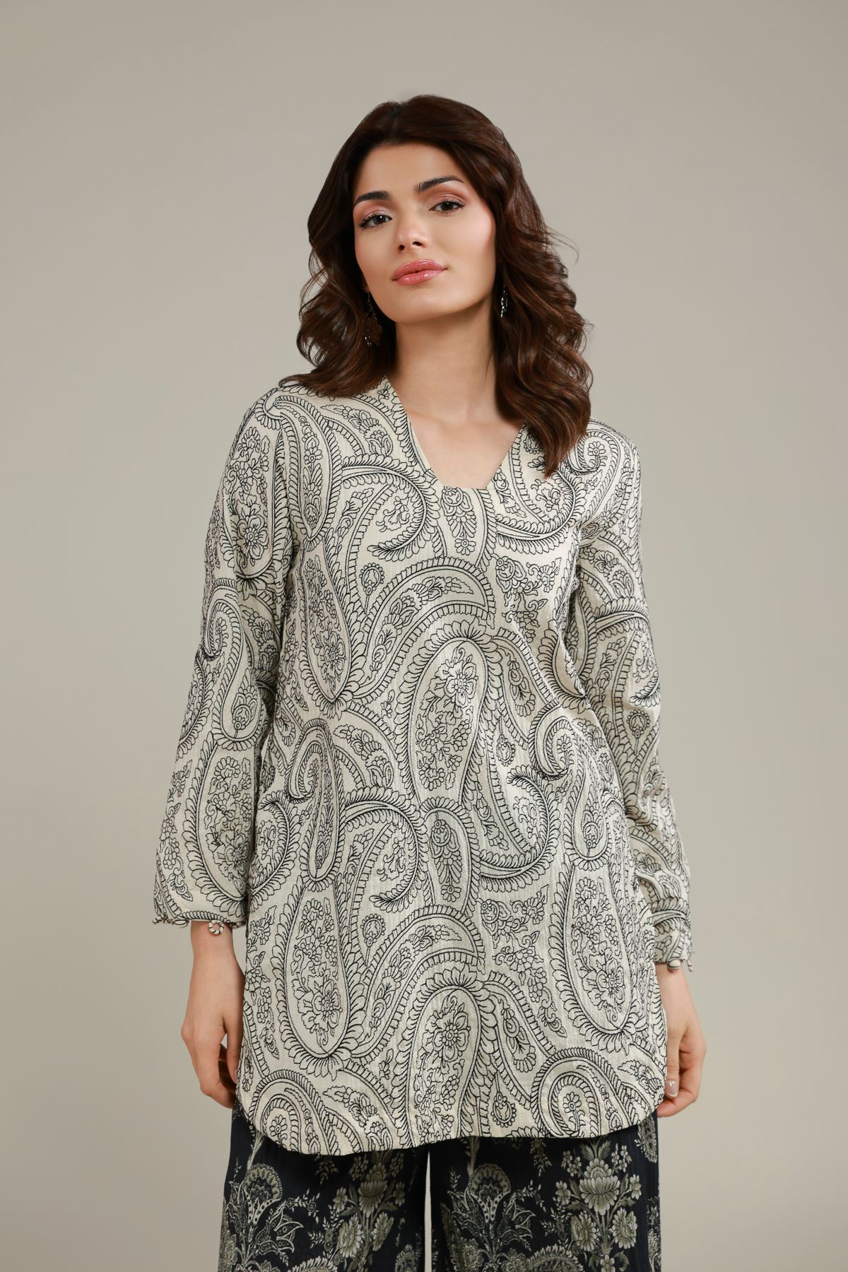 Embroidered Cotton Crinkle Paisley Kurta - 25-10-12E11-02TA-VG