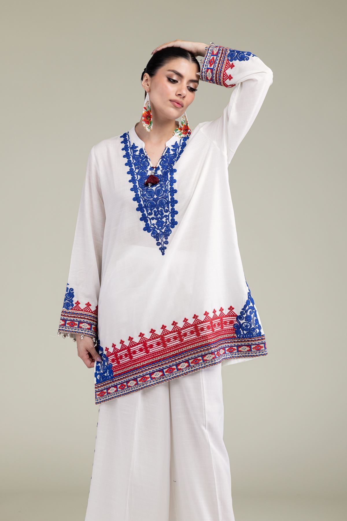 Embroidered Raw Silk White V-Neck Kurta - T-A11-26-108FE2-VG