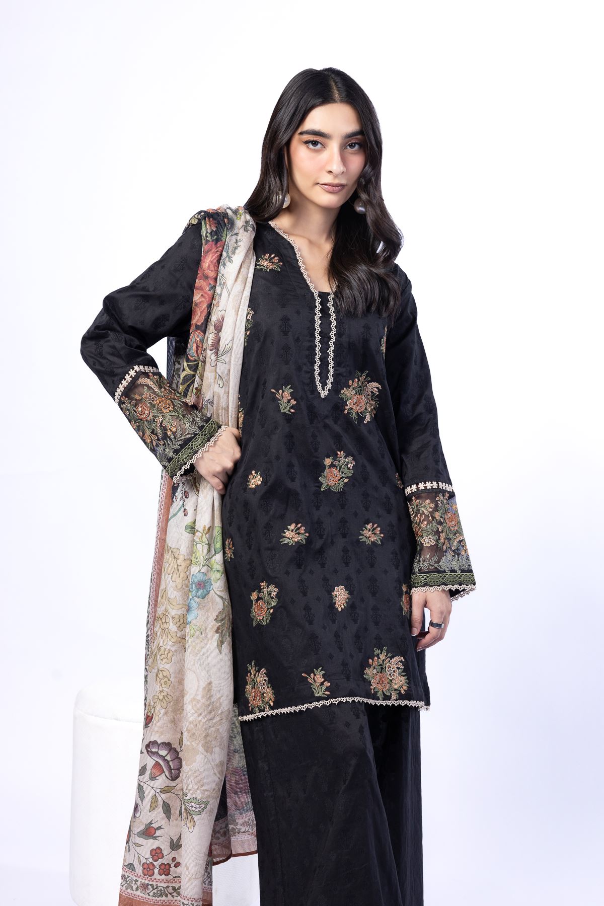 Embroidered Broshia Fabrics 3 Piece - A22-26-107FH-VG