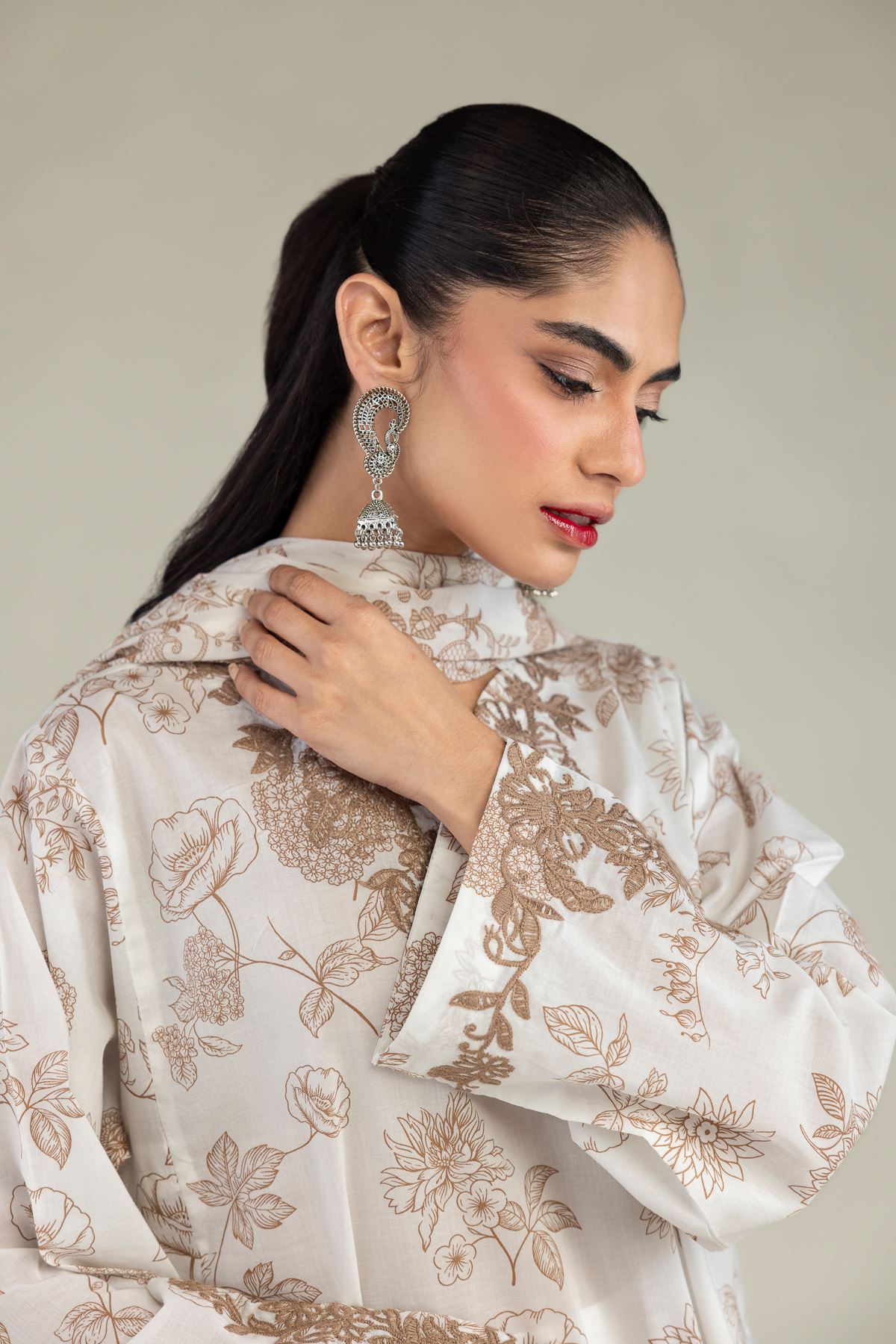 Embroidered Lawn Floral Lawn Dupatta - 1-26-102-A-F-VG