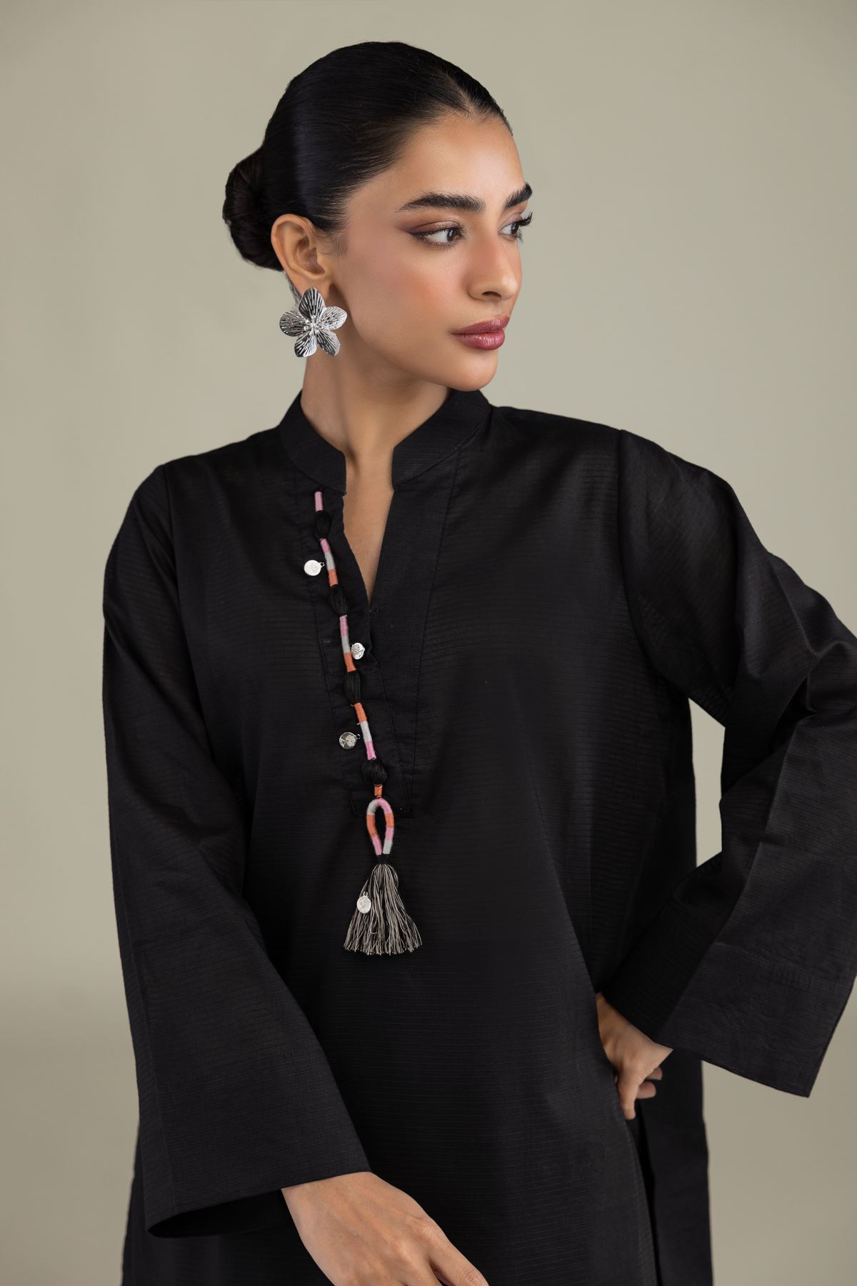Dyed Textured Cotton V-Neck Black Kurta - 1-26-229-B-F1-VG