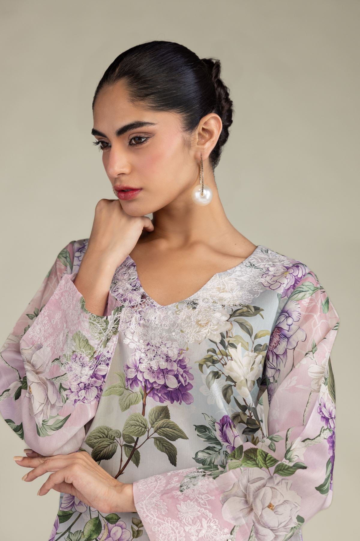 Embroidered Blended Viscose Floral Viscose Kurta - 2-26-308-A-G1-VG