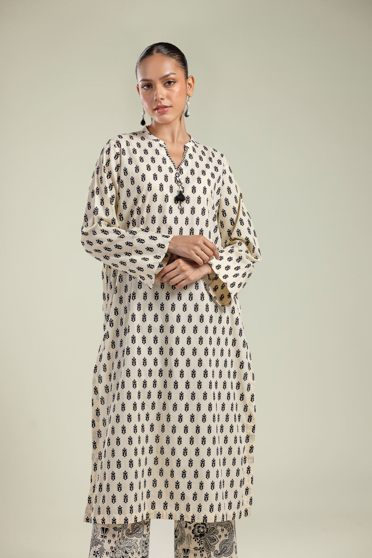 Printed Cambric Cambric V-Neck Kurta - 26-01-2E1-01TA-VG