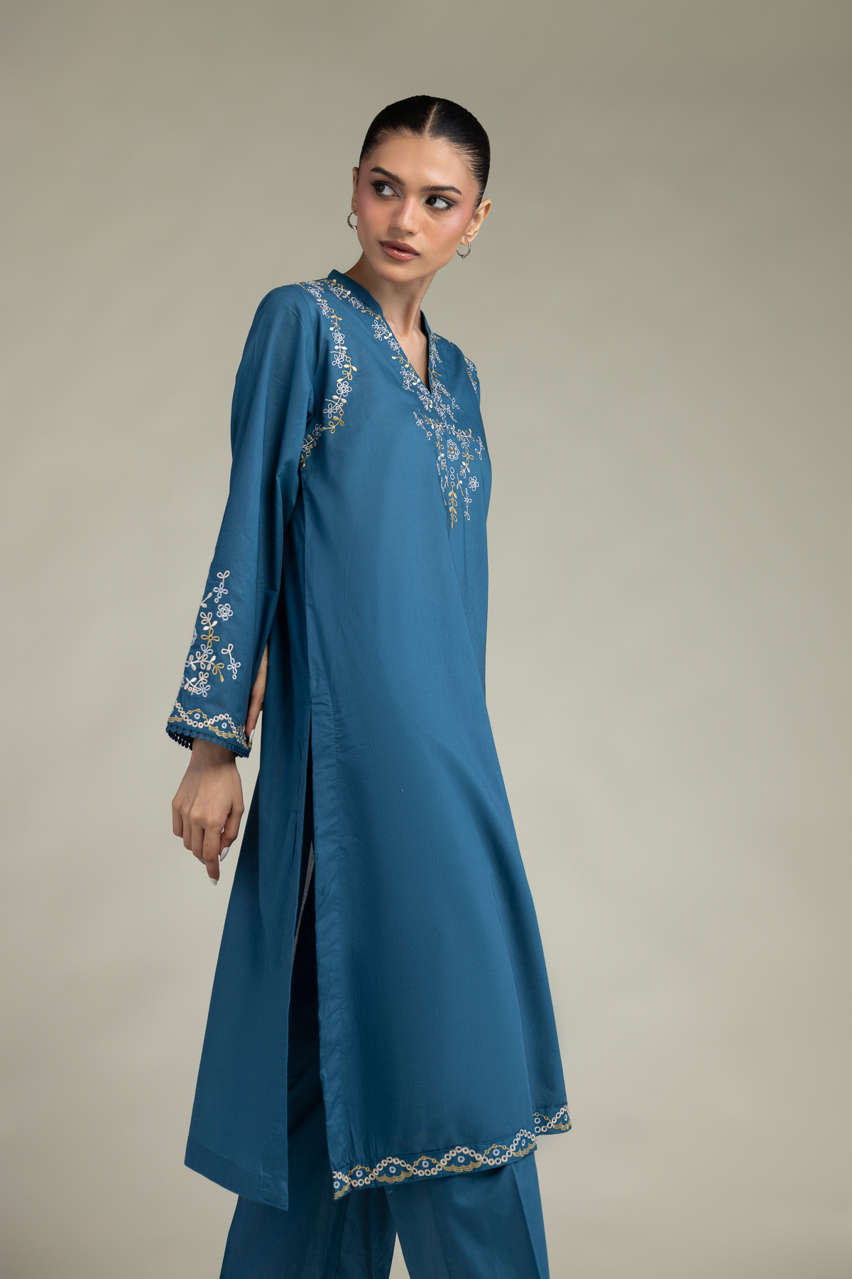 Embroidered Cambric Floral Longline Kurta - 1-26-323-B-A2-VG