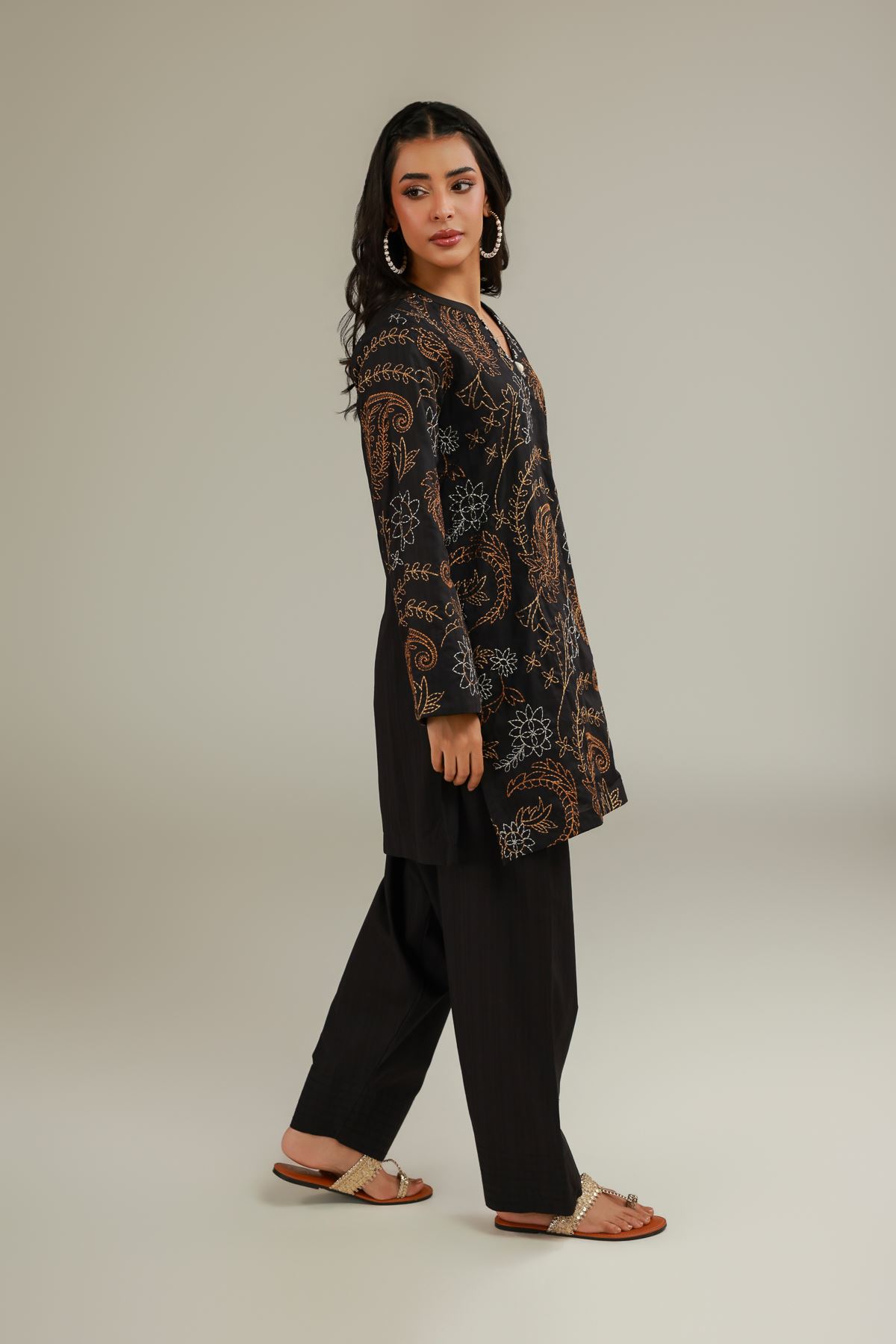 Embroidered Cotton Dobby Short Black Kurta - 1-26-137-A-B-VG