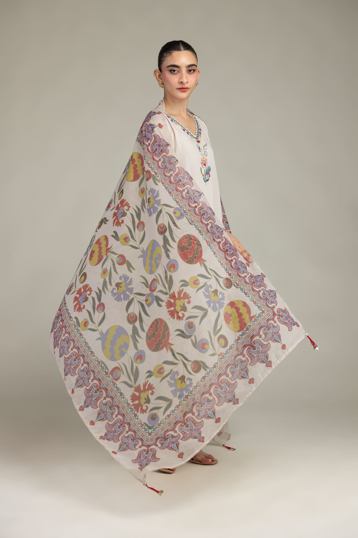 Embroidered Mesuri Floral Mesuri Dupatta - 2-26-210-A-C1-VG