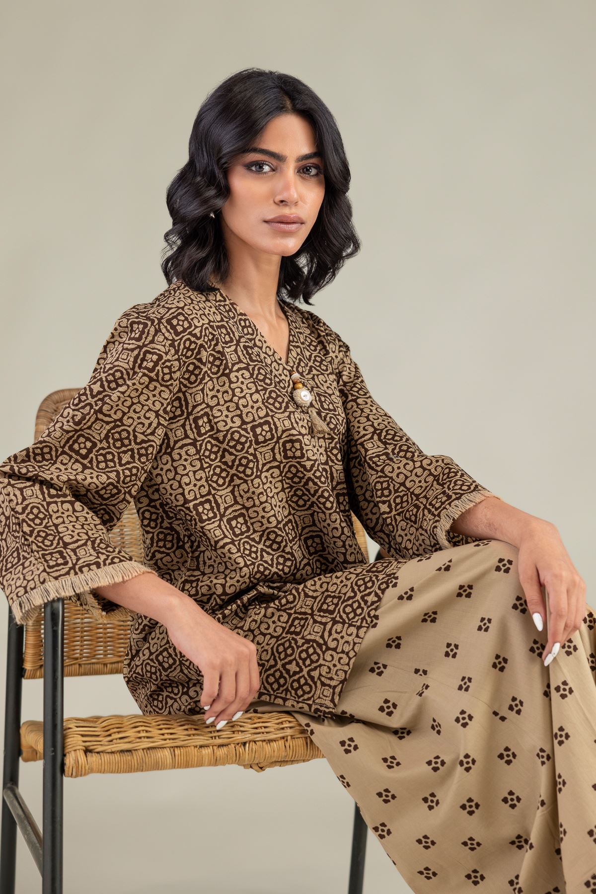 Printed Cambric Short V-Neck Kurta - 1-26-135-B-G-VG