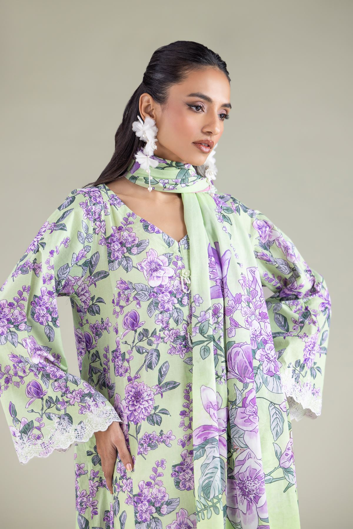 Embroidered Cambric Floral V-Neck Kurta - 1-26-129-A-D-VG