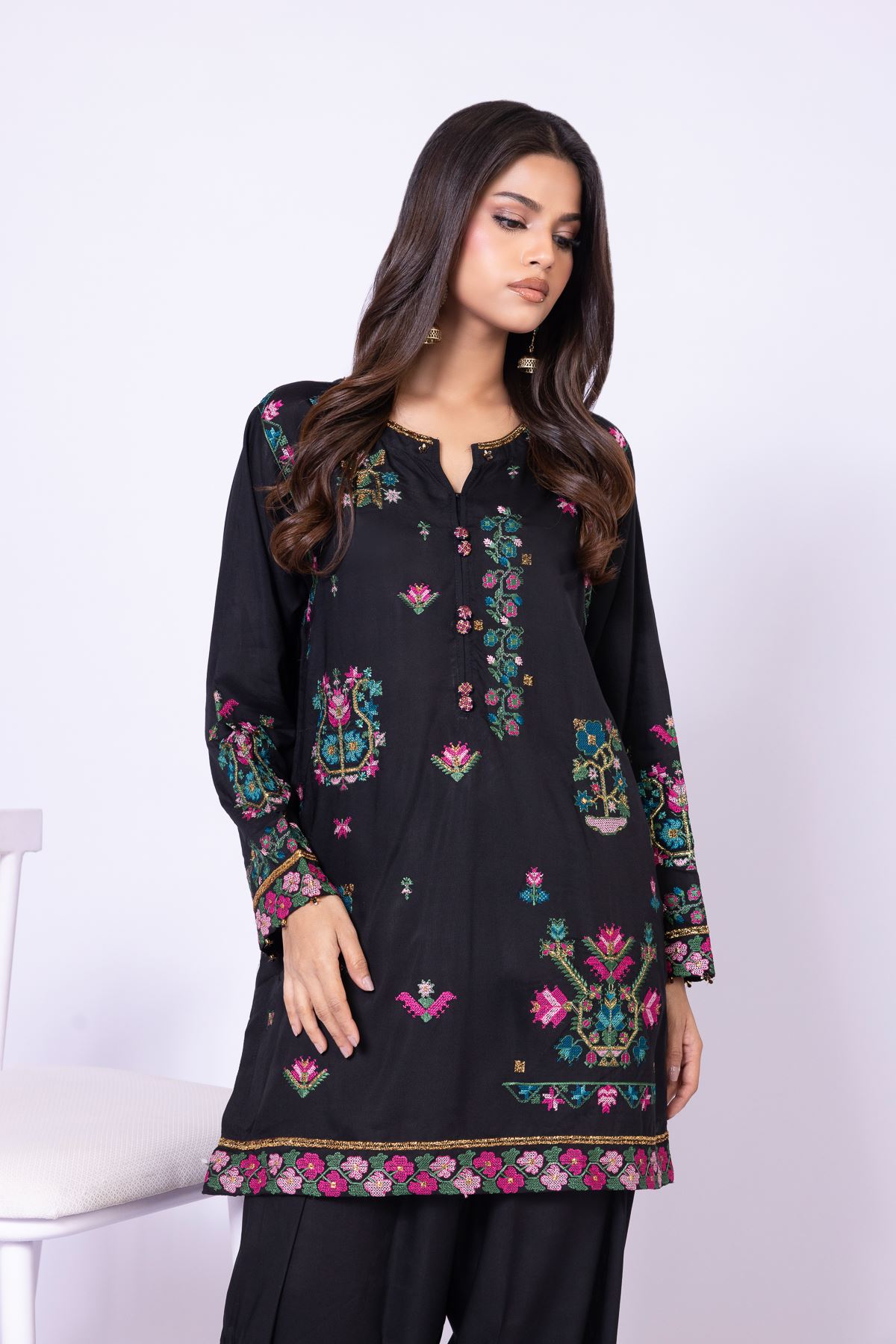 Embroidered Raw Silk Kurta - 25-09-11E5-03TA-VG