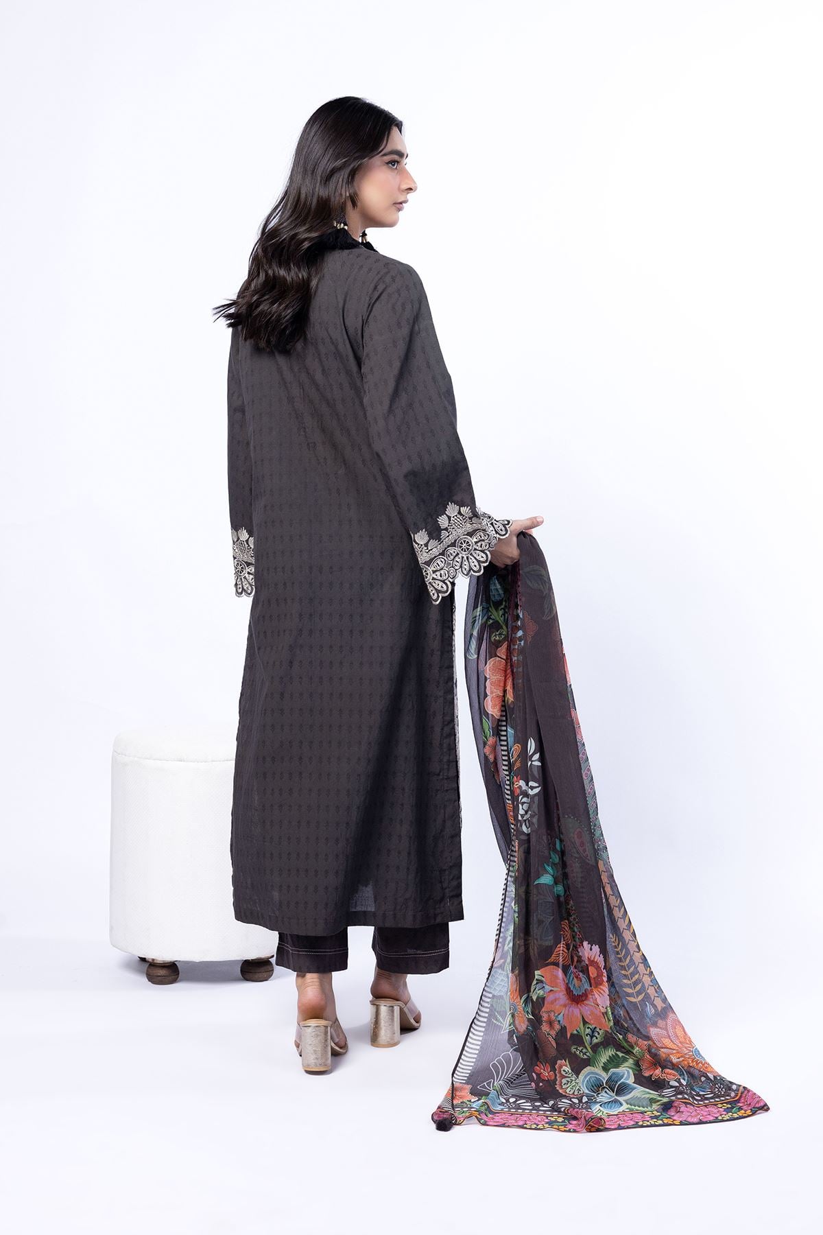 Embroidered Cotton Dobby Tailored 3 Piece - T-A22-26-108FI-VG