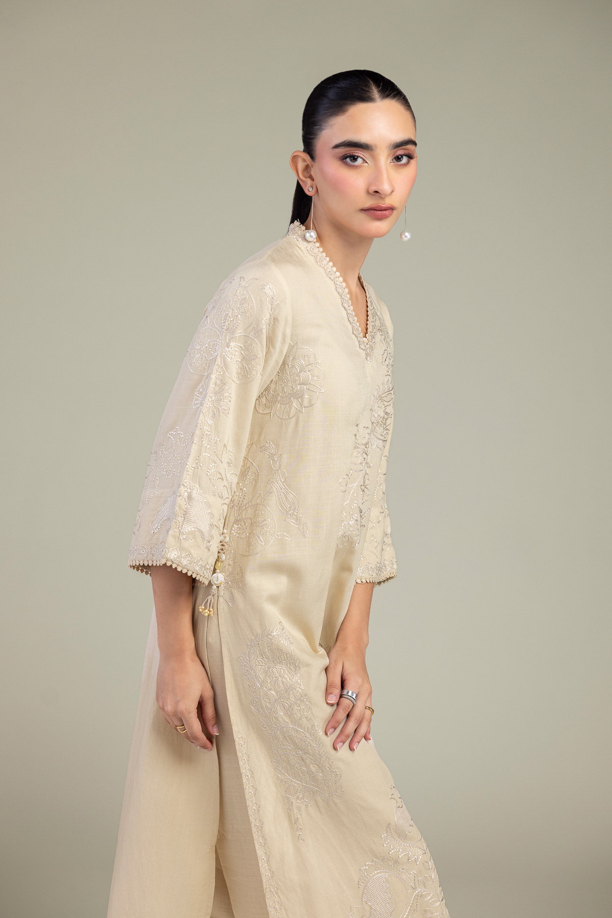 Embroidered Raw Silk Floral V-Neck Kurta - A22-26-214FH1-VG
