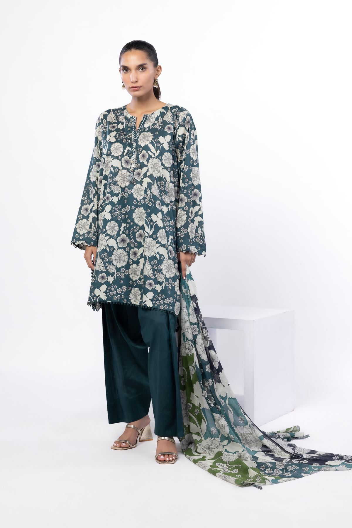 Printed Lawn Fabrics 3 Piece - KW32B-VG