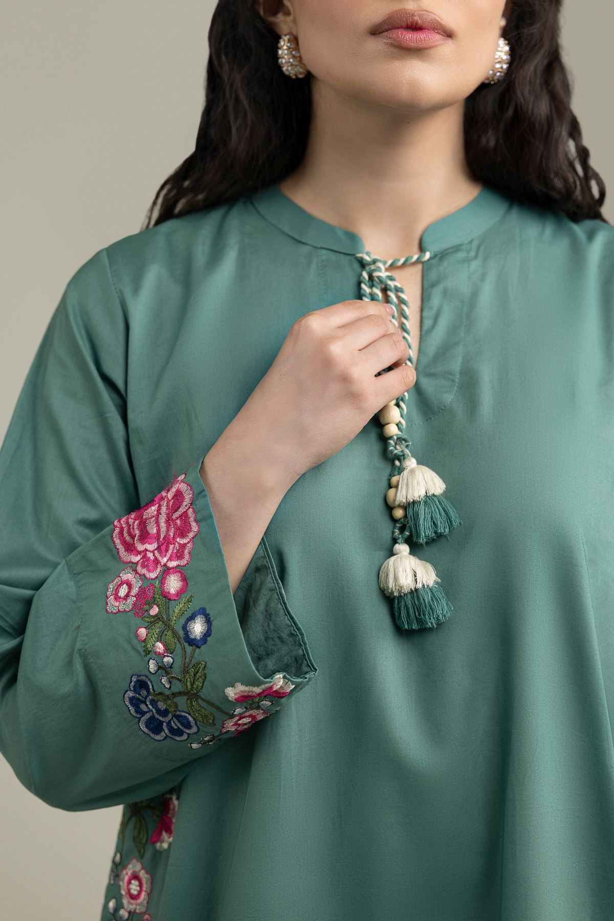 Embroidered Cambric Teal Floral Kurta - 1-26-231-A-F1-VG