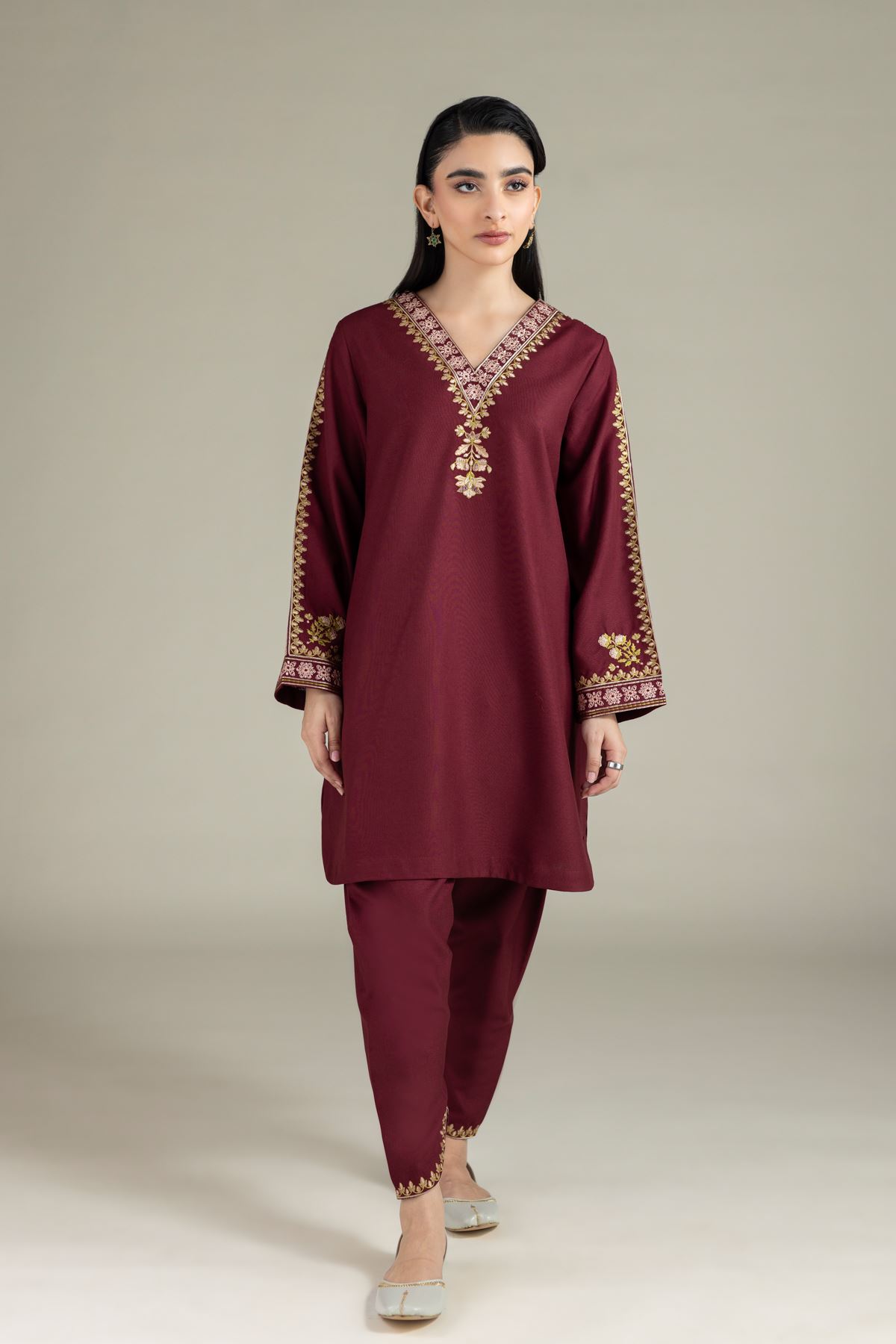 Embroidered Heavy Blended Viscose Kurta - 25-10-12E5-09TA-VG