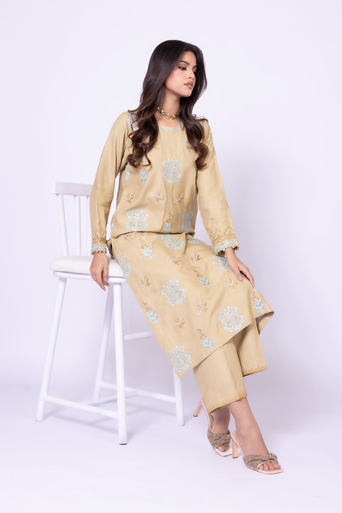 Embroidered Raw Silk Kurta - 25-07-7E9-09TA-VG