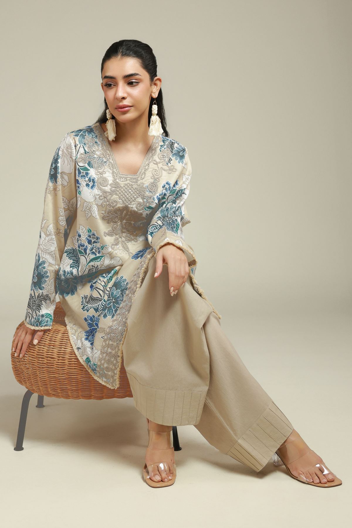 Embroidered Satin 2-Piece Tailored Set - T-A113-26-111EH1-VG