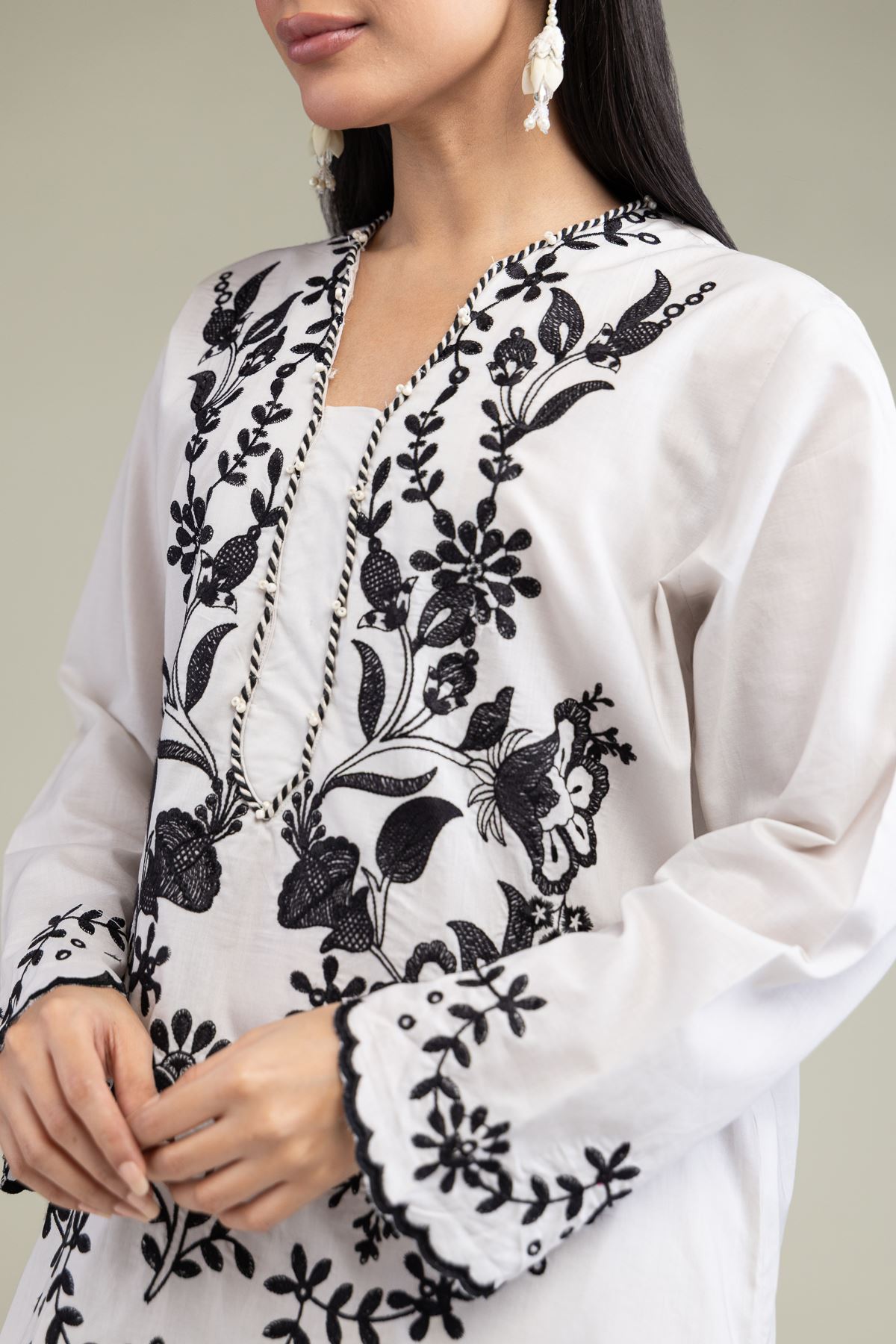 Embroidered Cambric Floral V-Neck Kurta - 1-26-211-A-G1-VG