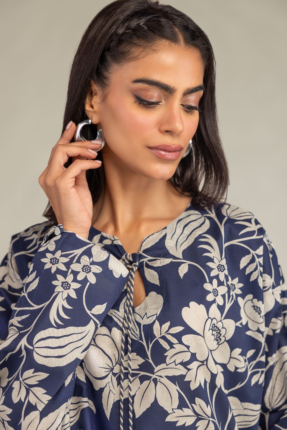 Printed Cambric Floral Navy Kurta - 2-26-308-A-G1-VG