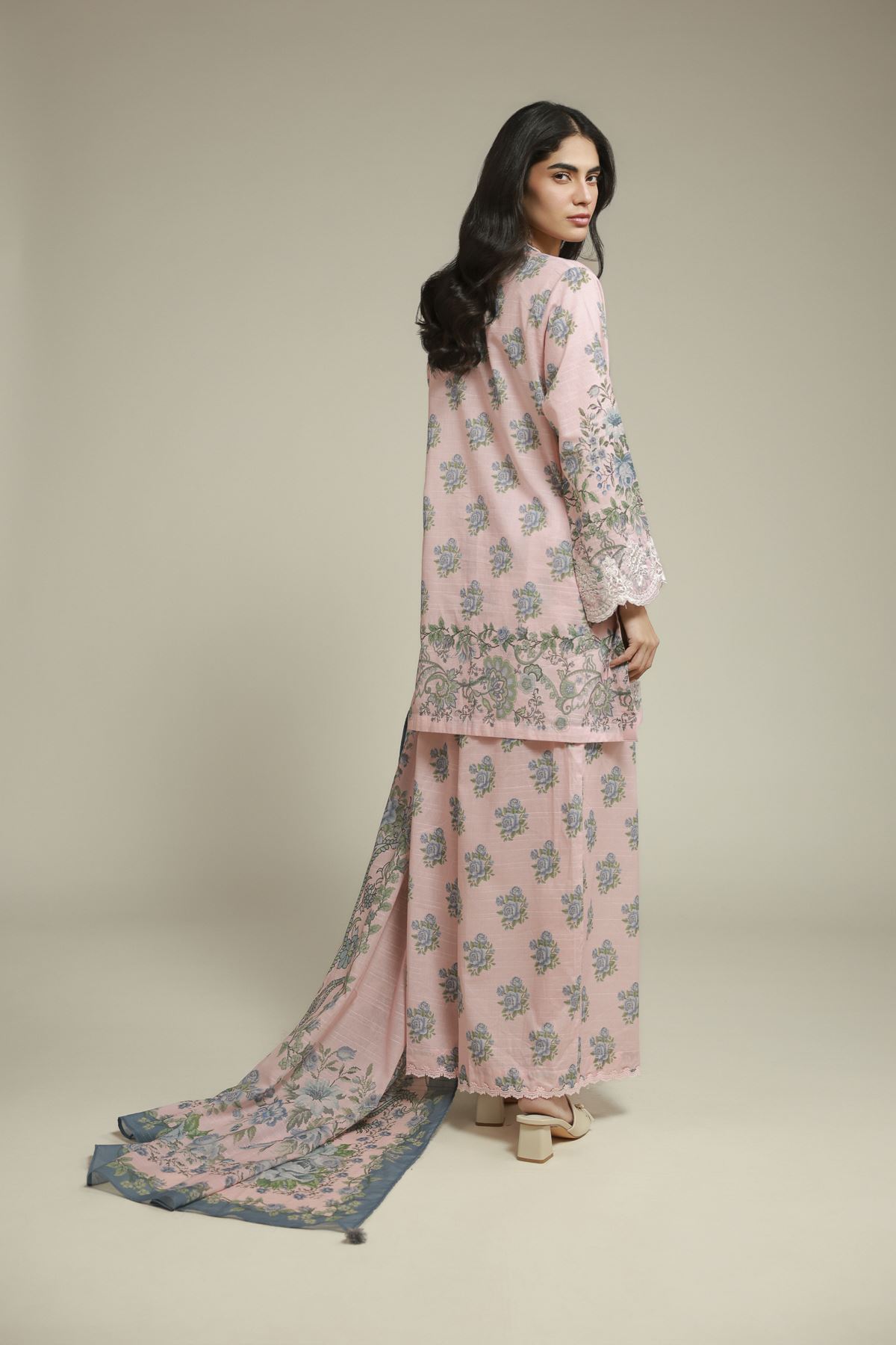 Embroidered Mesuri Tailored 3-Piece Set - T-A22-26-123FF2-VG