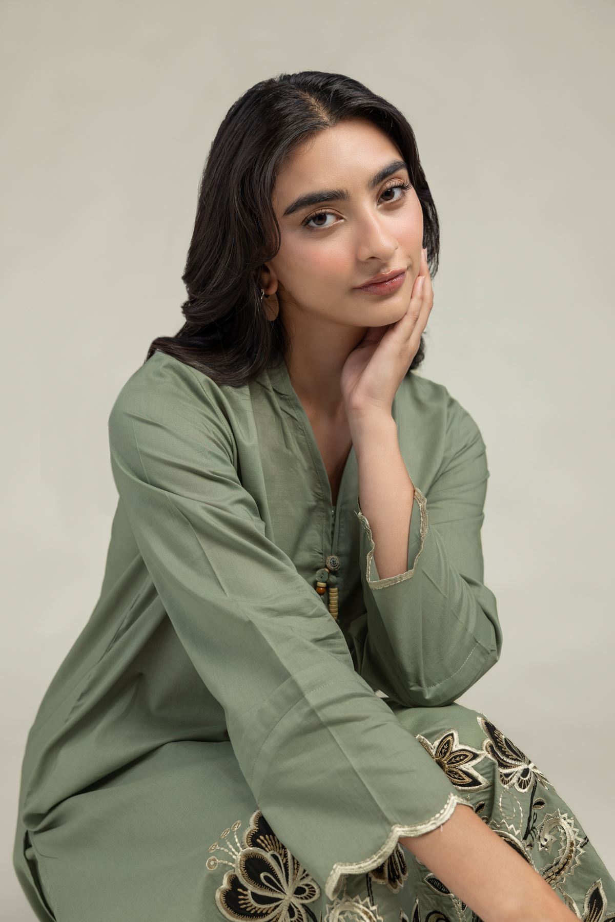 Cambric Long V-Neck Kurta - 1-26-301-B-I1-VG