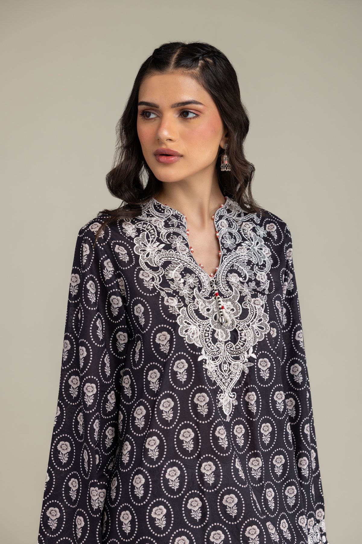 Embroidered Lawn Fabrics 2 Piece | Top and Bottom - A22-26-209FB1-VG