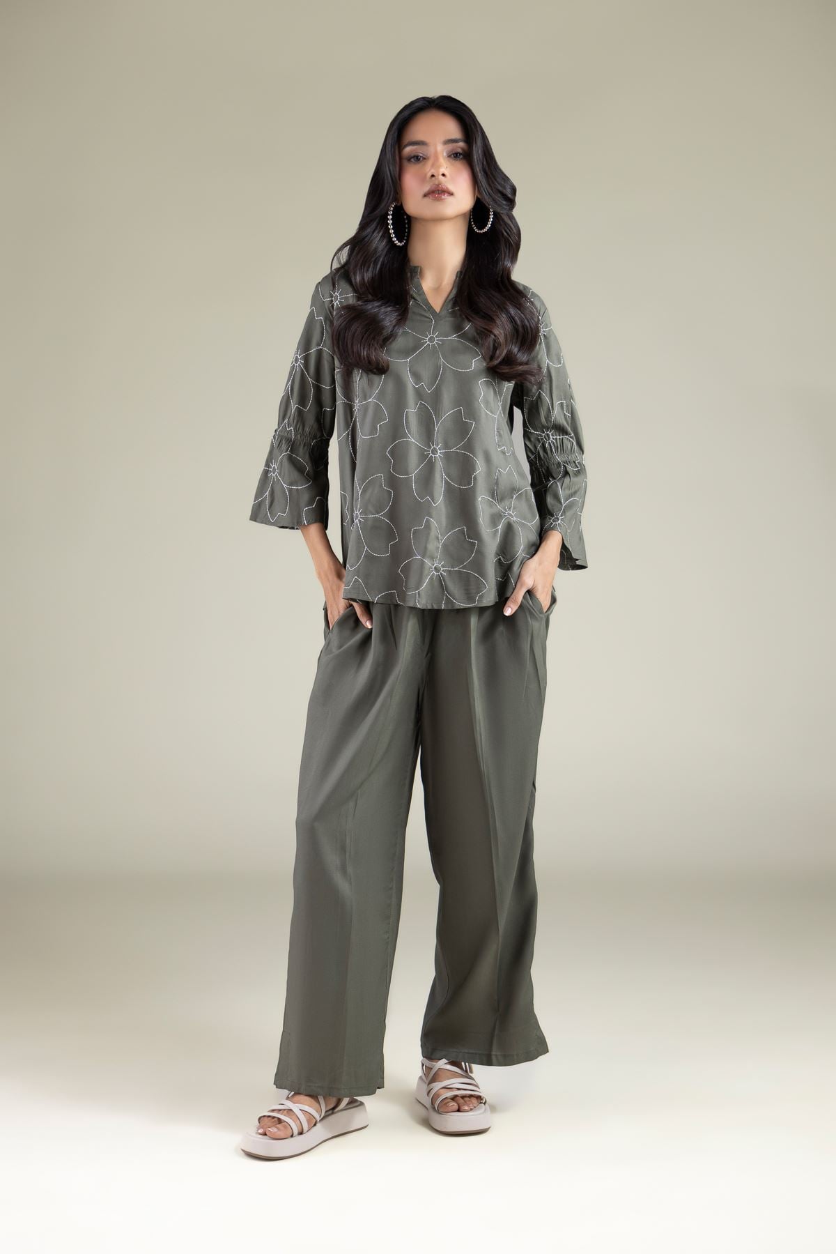 Embroidered Viscose Trousers - 6-26-102-A-C-VG