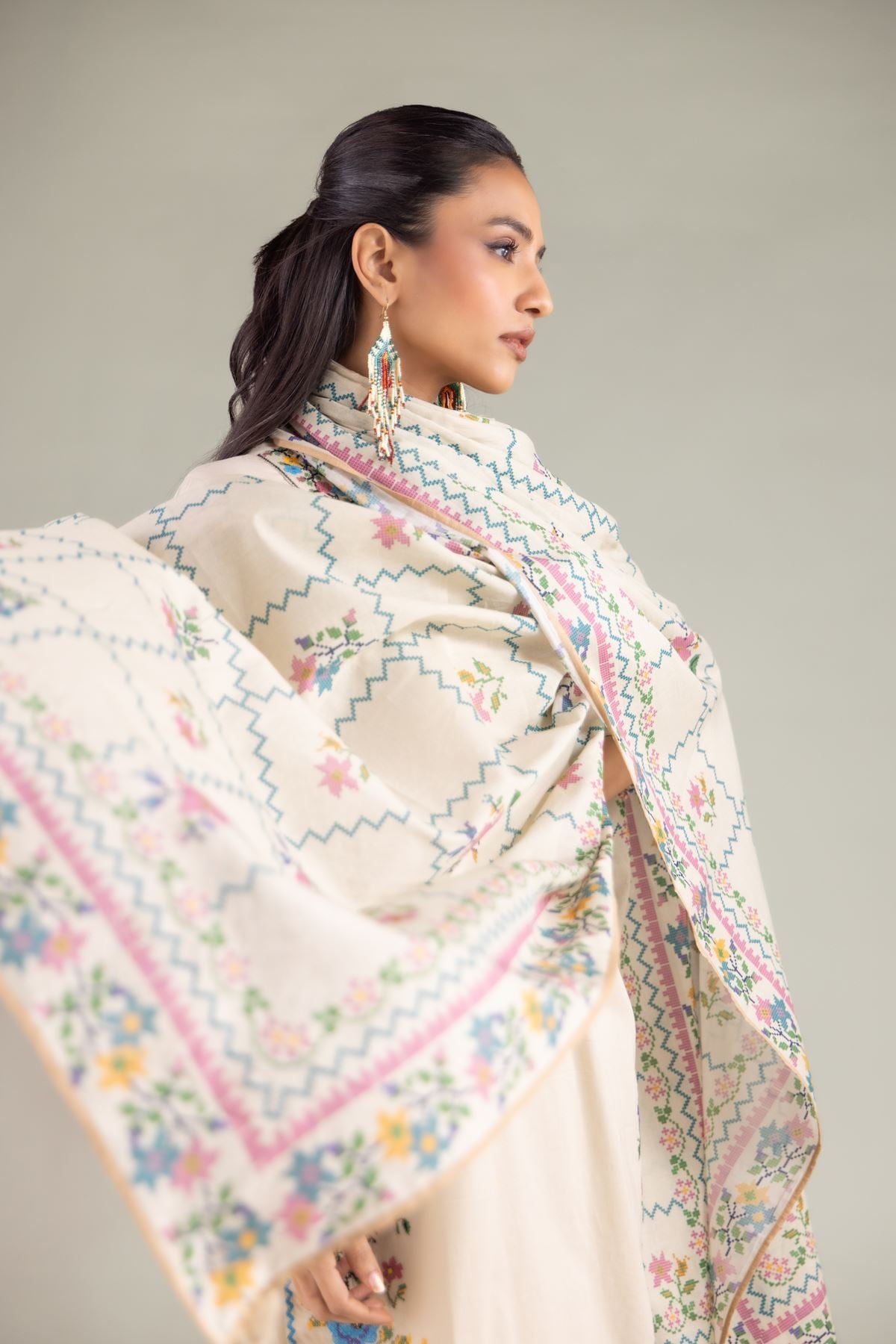 Embroidered Lawn Geometric Tassel Dupatta - 1-26-112-A-F-VG