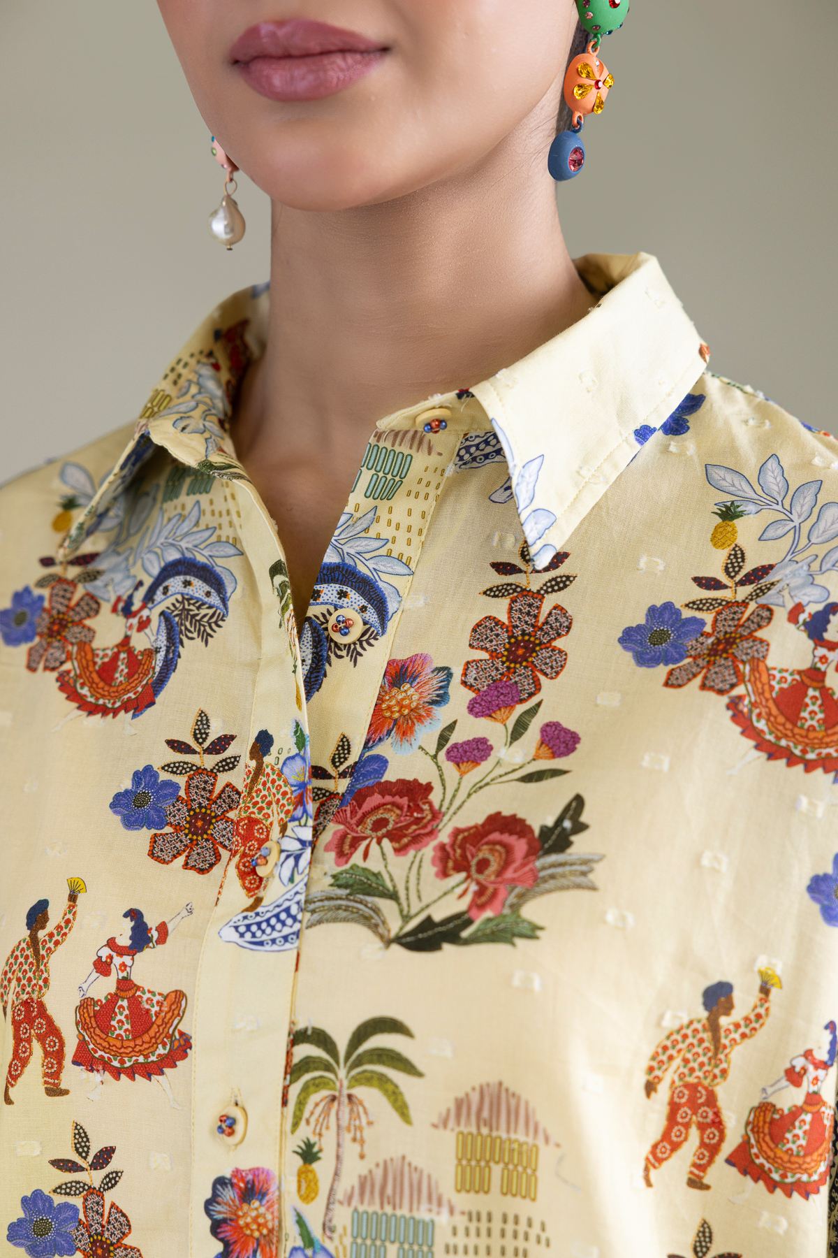 Embroidered Cambric Floral Cambric Shirt - 1-26-211-A-A2-VG