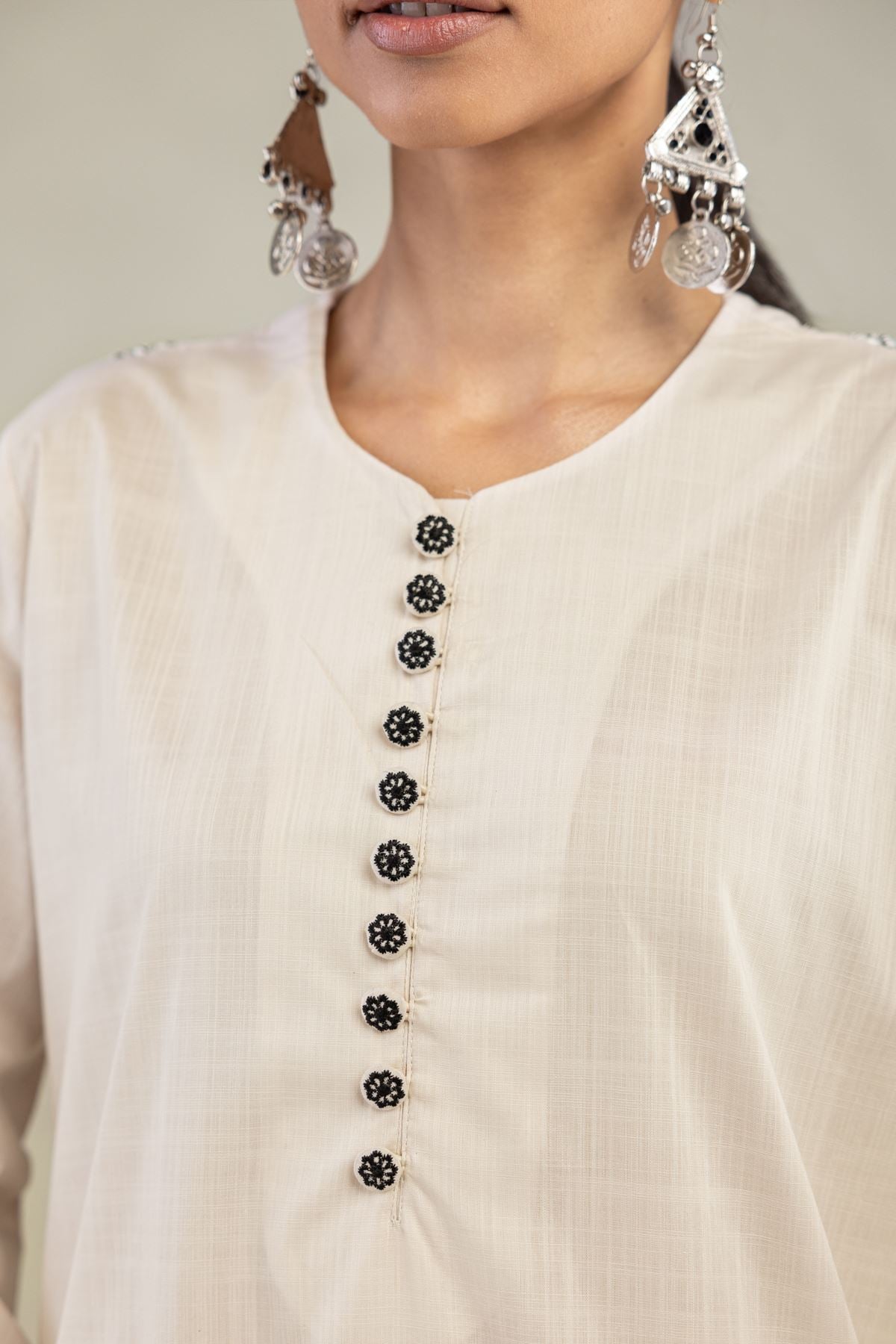 Textured Cotton Embroidered Short Round-Neck Kurta - 1-26-226-A-I1-VG