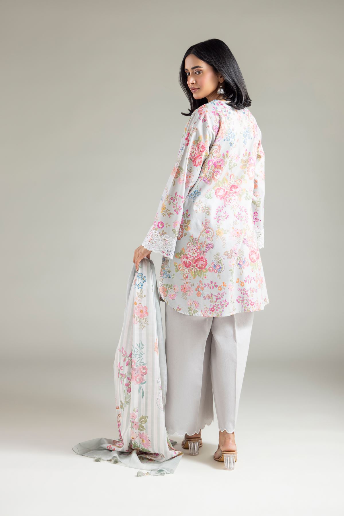 Embroidered Textured Lawn Tailored Lawn 3-Piece - 1-26-121-A-E-VG