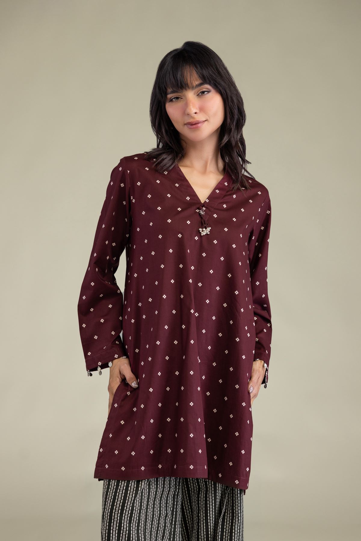 Printed Cambric Short V-Neck Kurta - 6-26-204-A-H2-VG