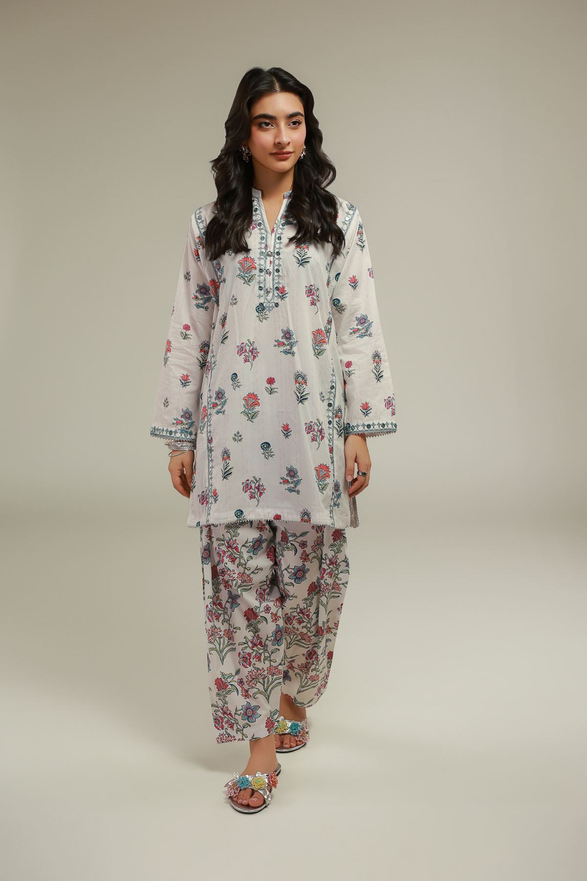 Embroidered Cotton Viscose Short Floral Kurta - T-A22-26-103FA1-VG