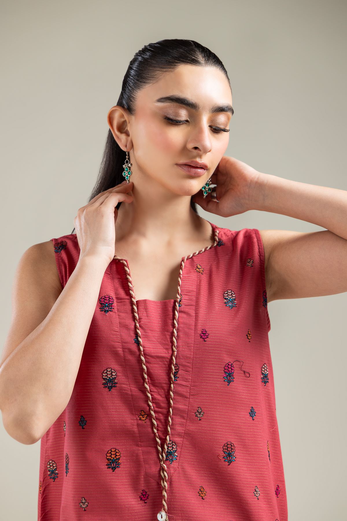 Embroidered Mesuri Sleeveless Longline Kurta - T-A33-26-102FD-VG
