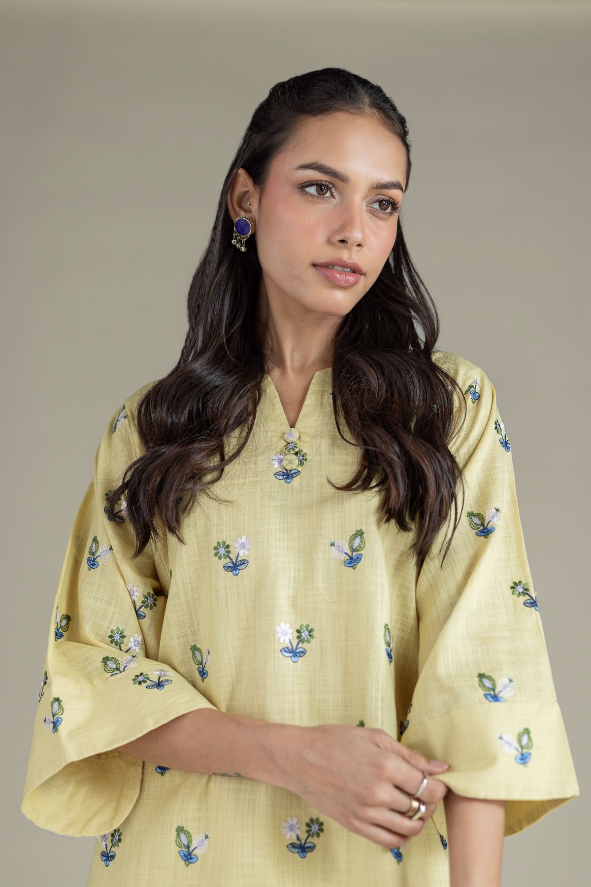 Embroidered Heavy Textured Cotton Kurta - 25-10-11E6-01TA-VG