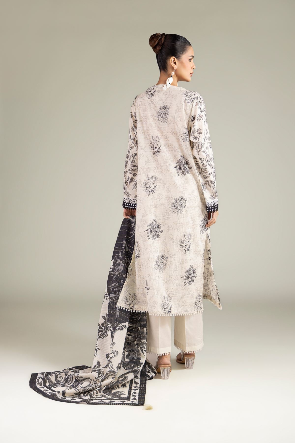 Embroidered Mesuri Dobby Floral Tailored 3-Piece - 1-26-229-B-F1-VG