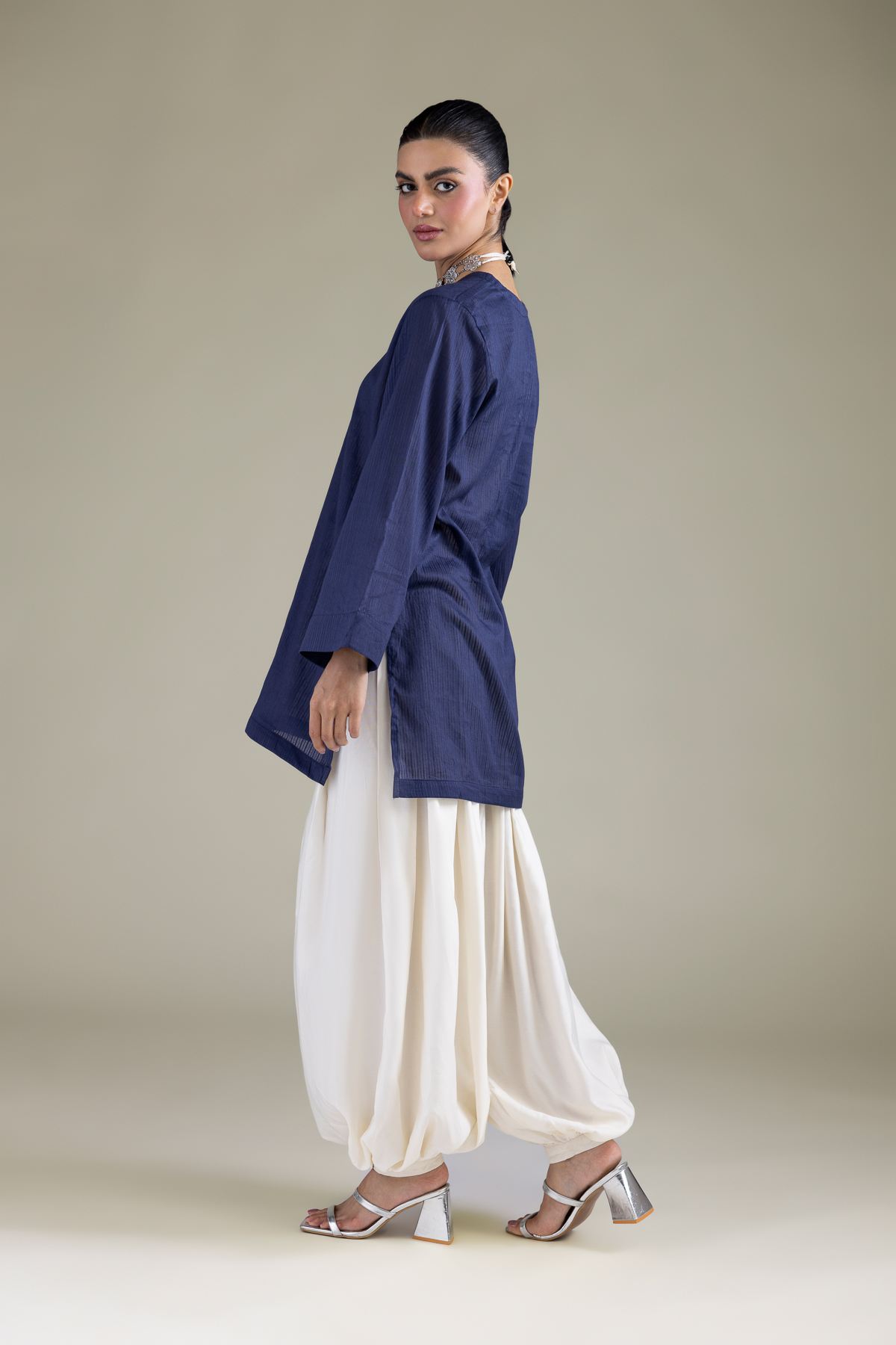 Dyed Cotton Dobby Navy V-Neck Kurta - 25-10-12E6-07TA-VG
