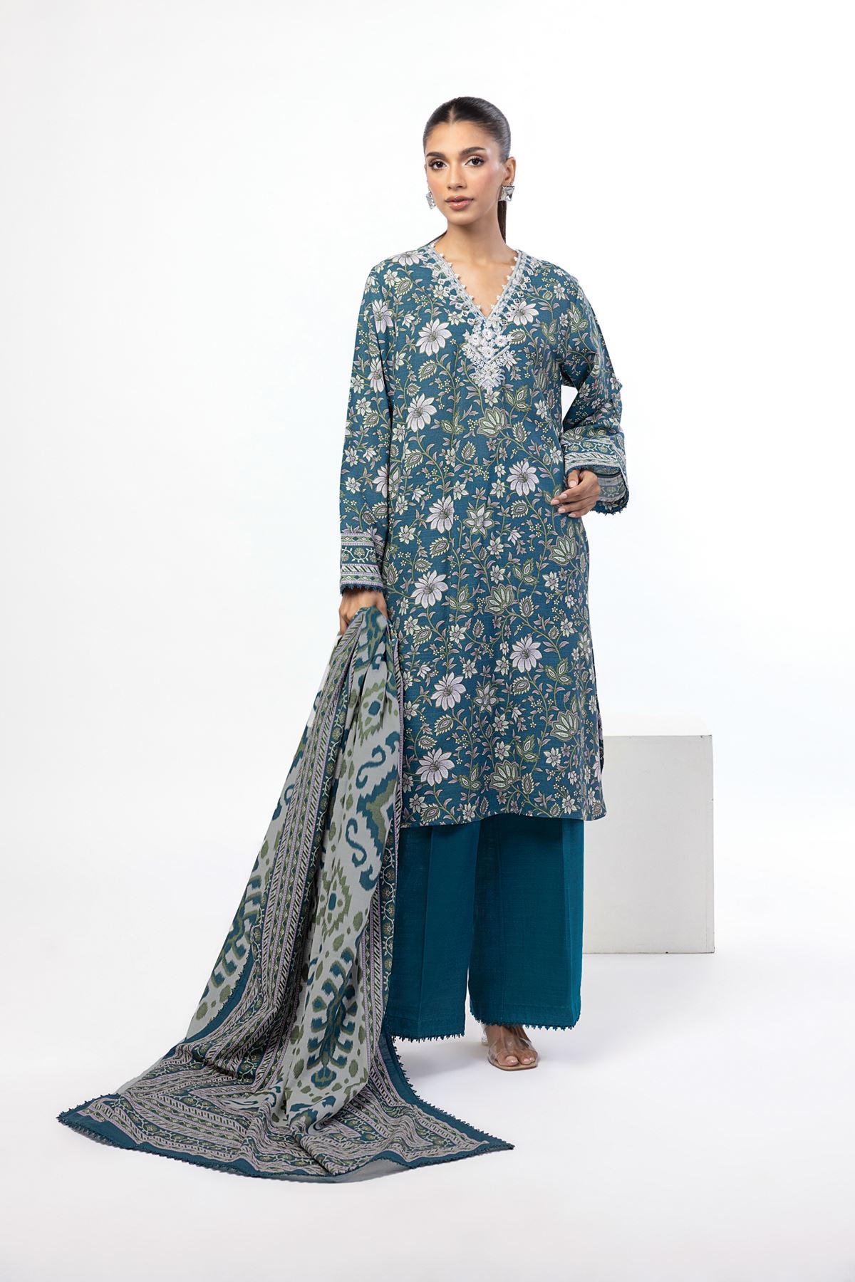 Embroidered Khaddar Tailored 3 Piece - KRN09AST-VG