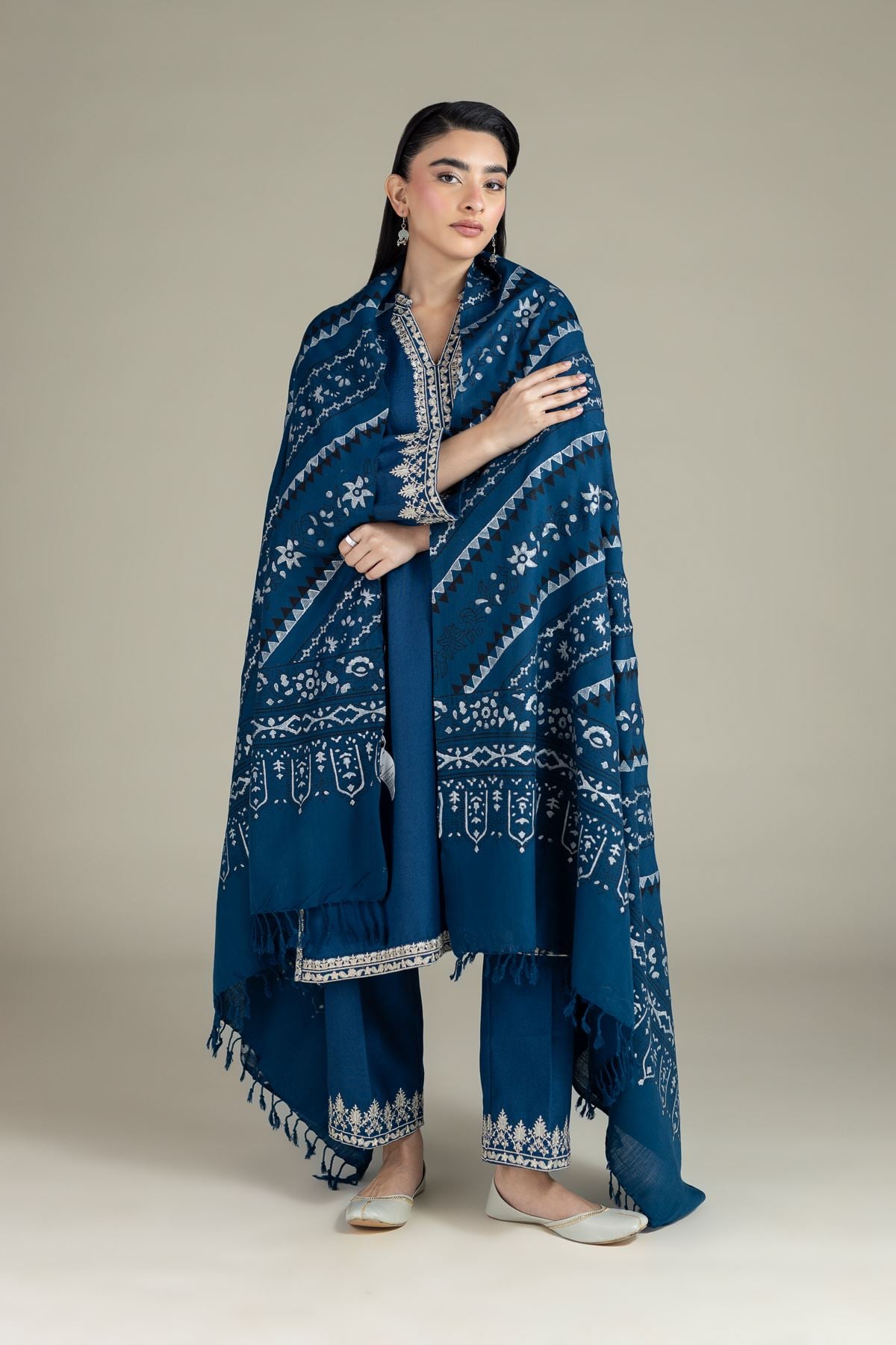 Dyed Acrylic Shawl - 25-10-12E1-04TA-VG