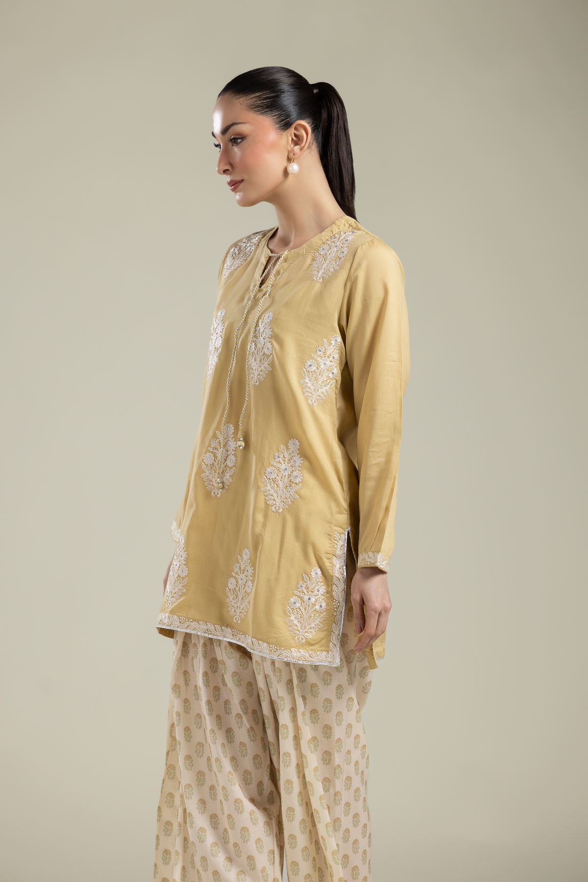 Embroidered Textured Weave Floral Embroidered Kurta - 1-26-106-A-D-VG