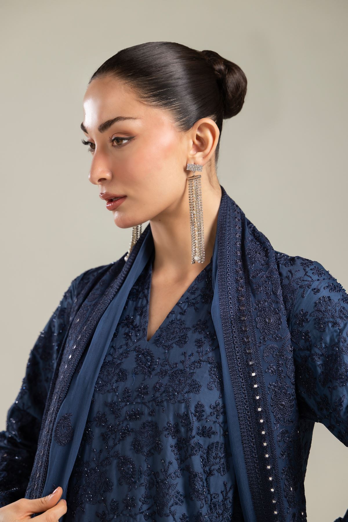 Embroidered Raw Silk 3 Piece Co-ord Set - T-A22-26-124FC1-VG