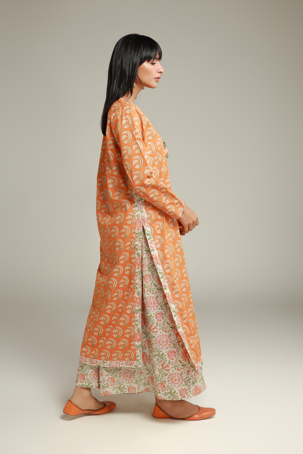 Printed Cambric Floral Tassel Kurta - T-A33-26-103FF2-VG