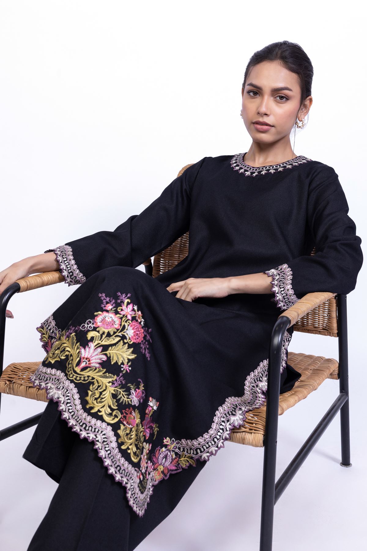 Embroidered Heavy Blended Viscose Kurta - 25-09-10E3-08TB-VG