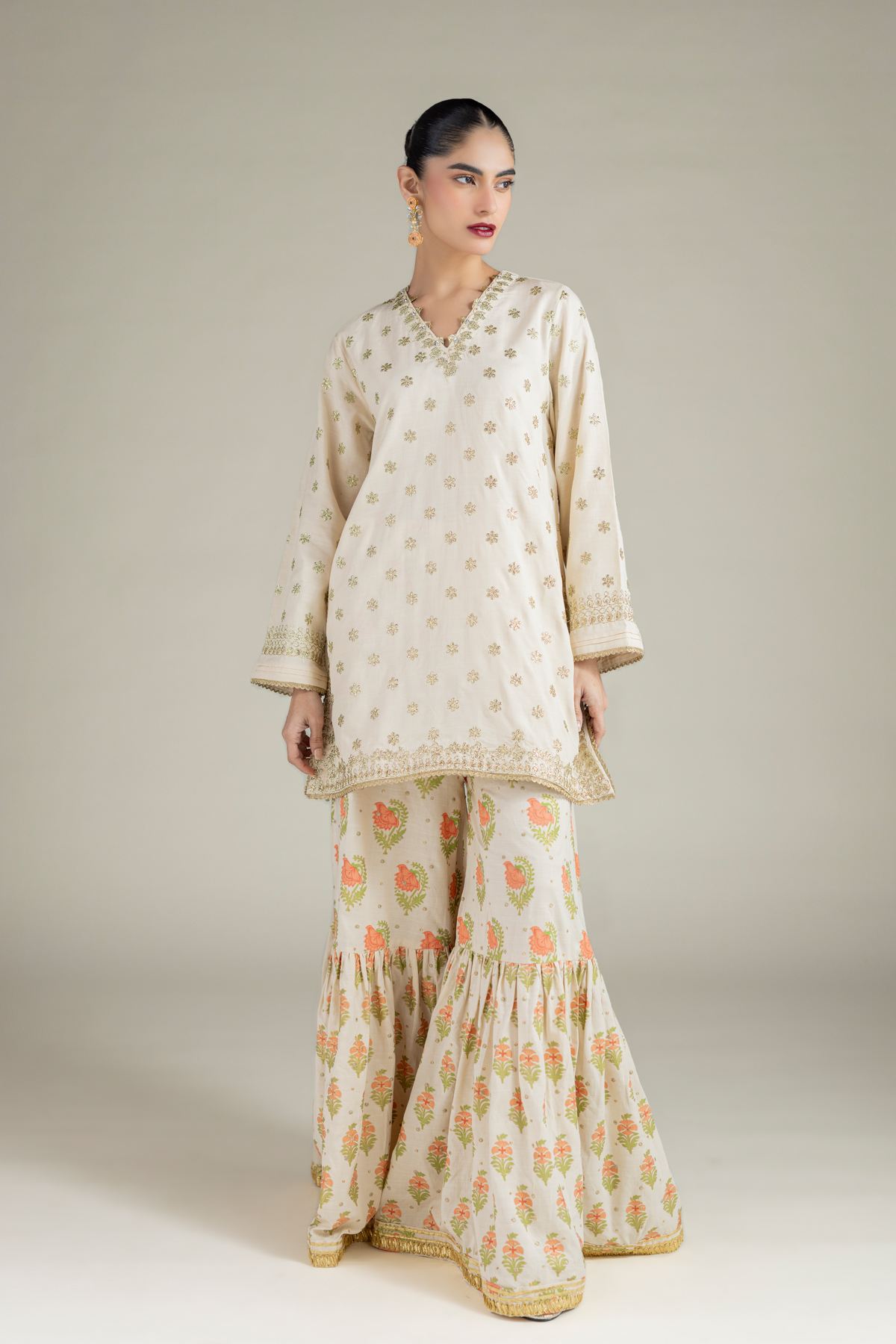 Embroidered Raw Silk Kurta - 25-09-10E4-10TB-VG