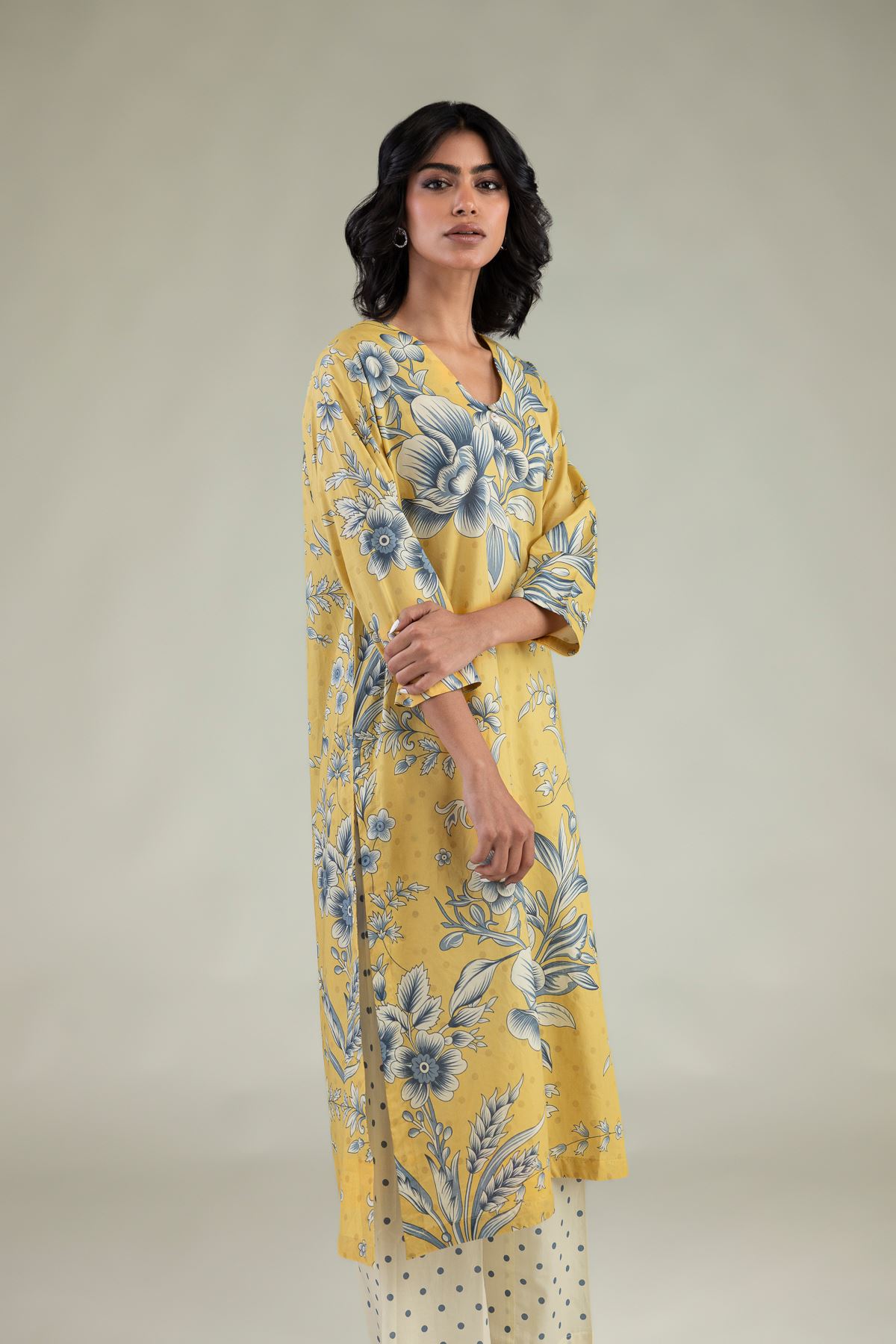 Embroidered Cambric Floral Longline Kurta - 1-26-246-B-I1-VG