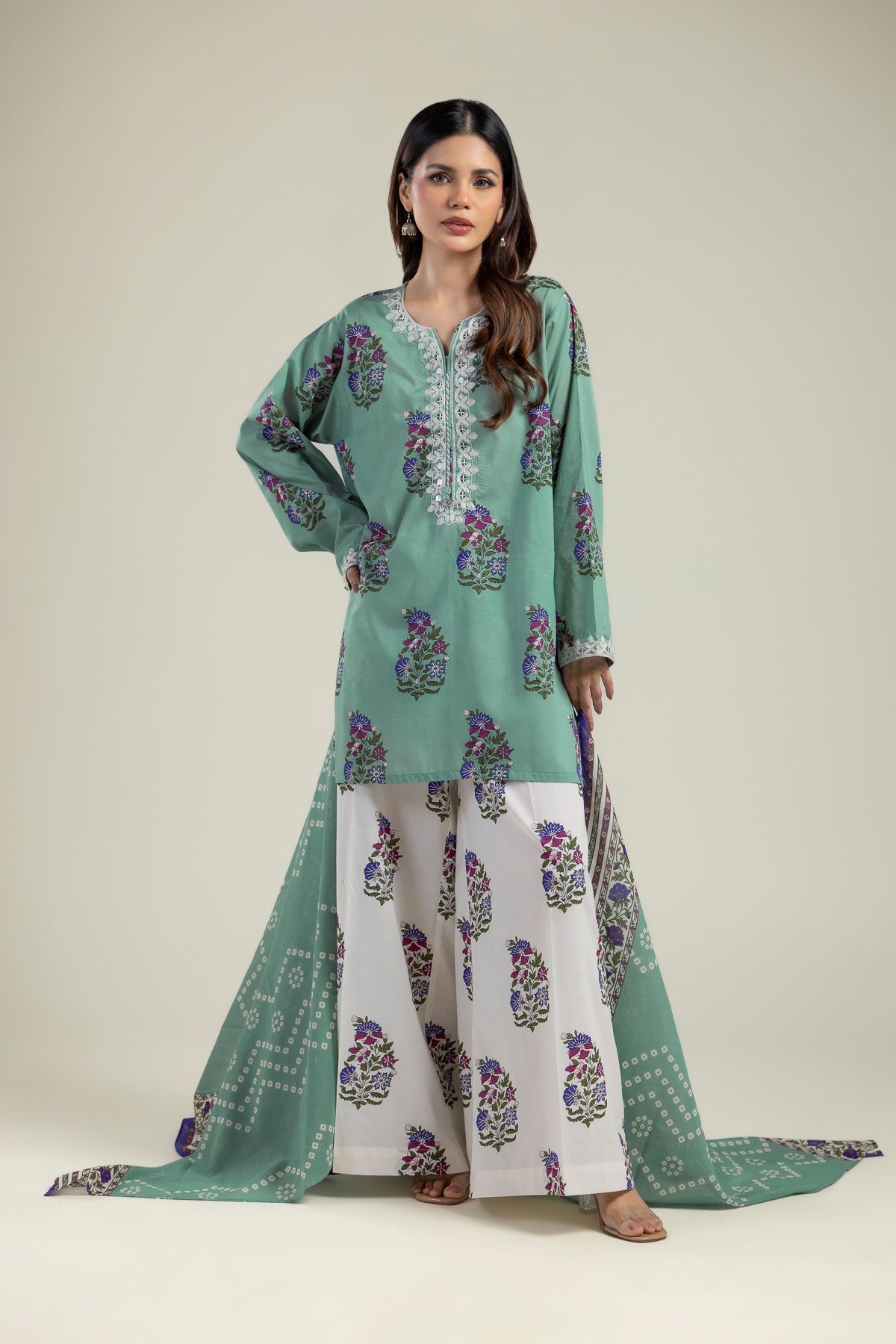 Embroidered Lawn 3-Piece Tailored Lawn - T-A11-26-111FH1-VG