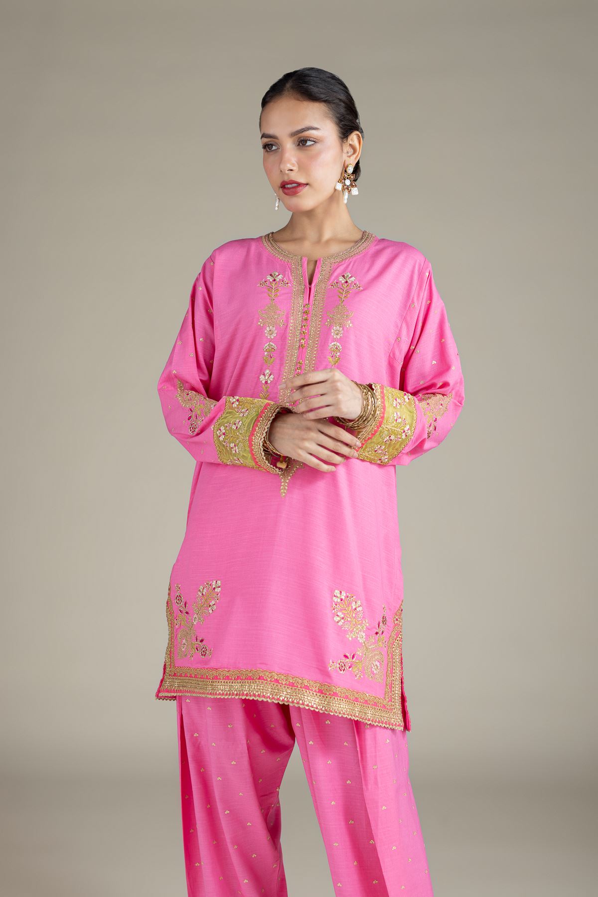 Embroidered Raw Silk Kurta - 25-10-12E7-04TA-VG