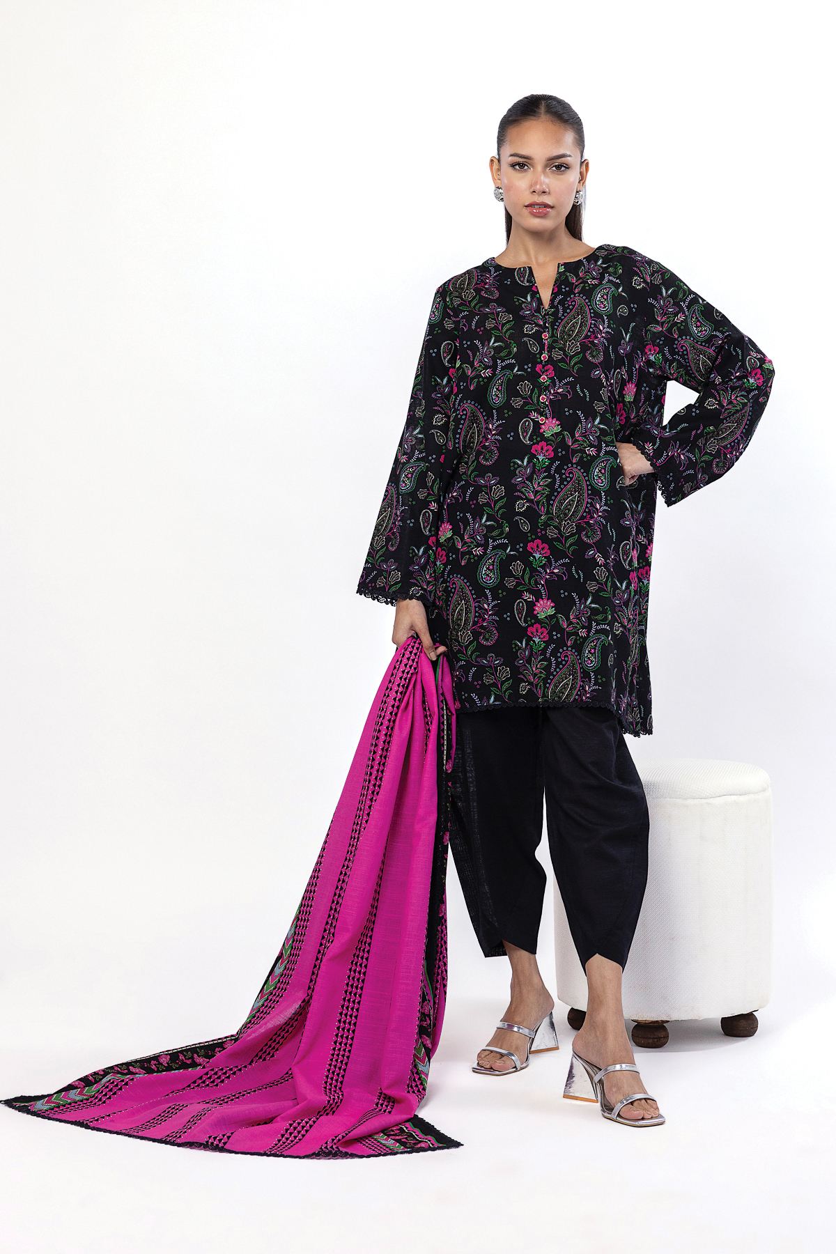 Printed Khaddar Fabrics 3 Piece - KRN13A-VG