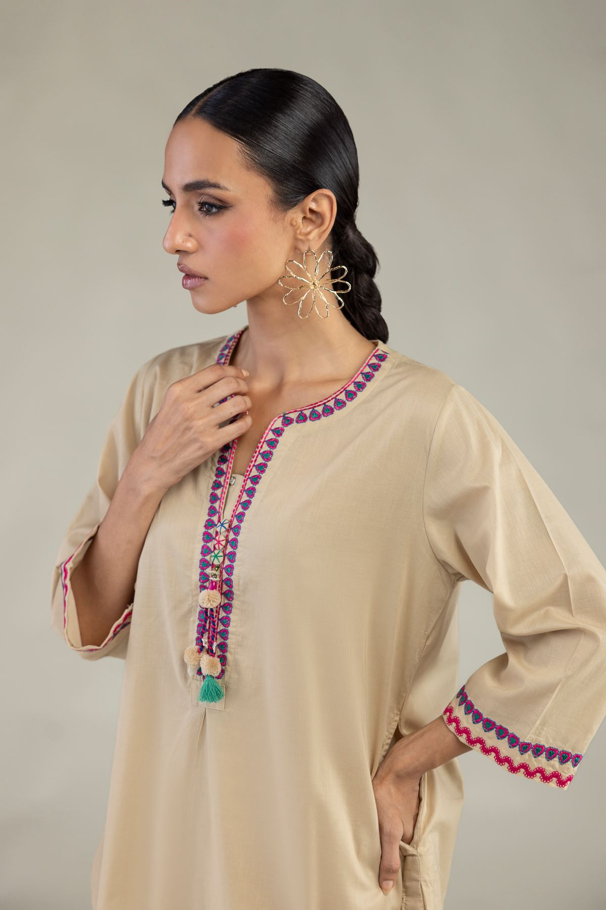 Embroidered Cambric Short Cambric Kurta - 1-26-226-A-I1-VG